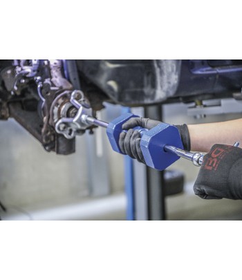 Extractor butuc roata  4 si 5 gauri  cercul gaurilor 100 - 115 mm  cu Ciocan culisant